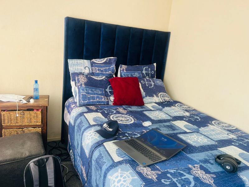 2 Bedroom Property for Sale in Rhodesfield Gauteng