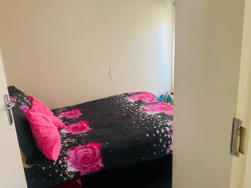 2 Bedroom Property for Sale in Rhodesfield Gauteng