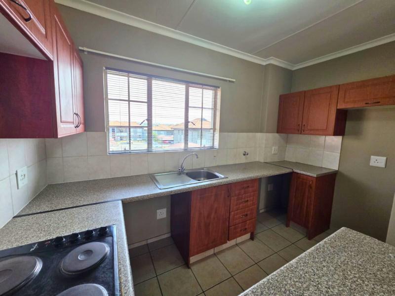 2 Bedroom Property for Sale in Fairlead Gauteng