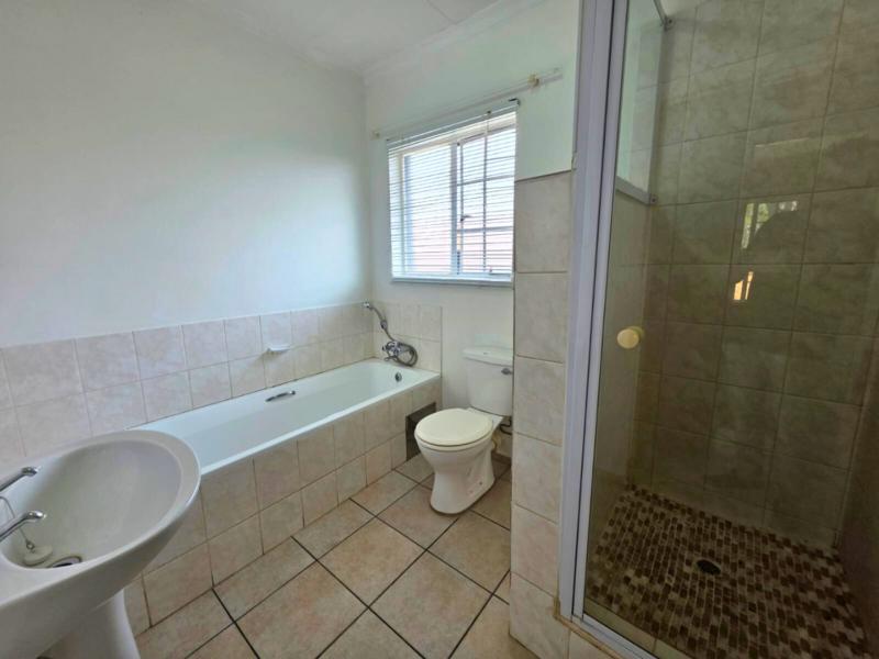 2 Bedroom Property for Sale in Fairlead Gauteng