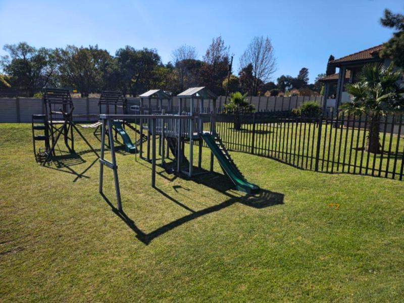 2 Bedroom Property for Sale in Fairlead Gauteng
