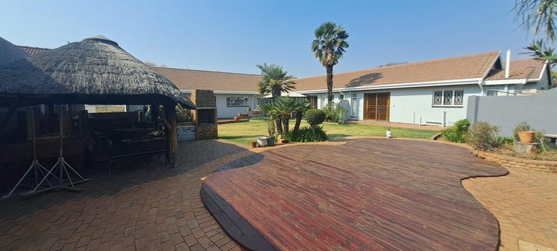 4 Bedroom Property for Sale in Sunair Park Gauteng