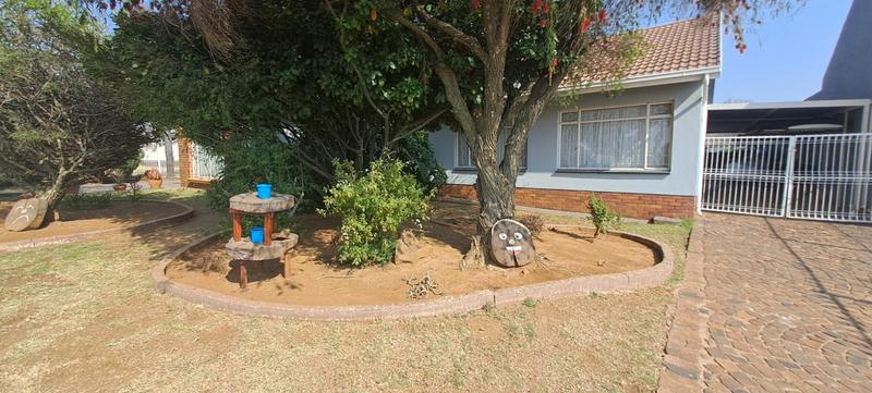 4 Bedroom Property for Sale in Sunair Park Gauteng