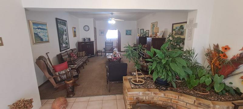 4 Bedroom Property for Sale in Sunair Park Gauteng