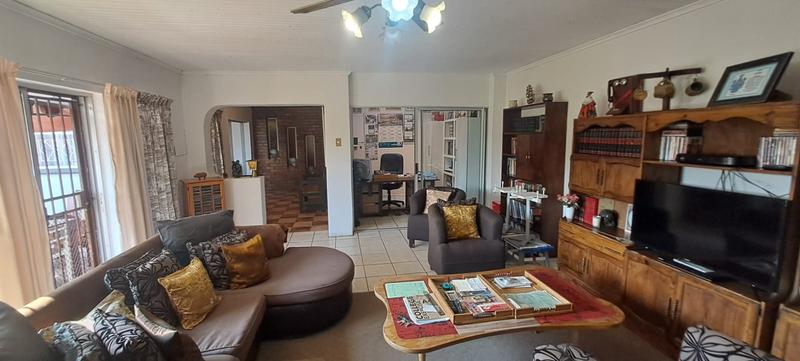 4 Bedroom Property for Sale in Sunair Park Gauteng