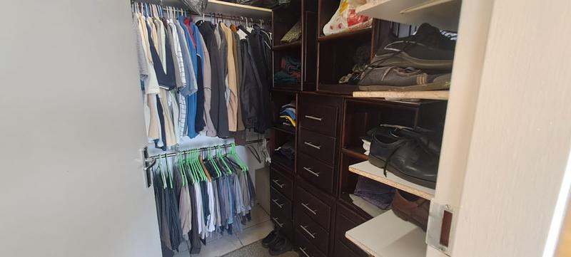 4 Bedroom Property for Sale in Sunair Park Gauteng