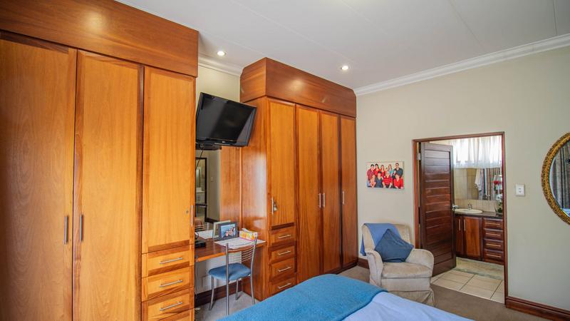 2 Bedroom Property for Sale in Retire at Midstream Gauteng