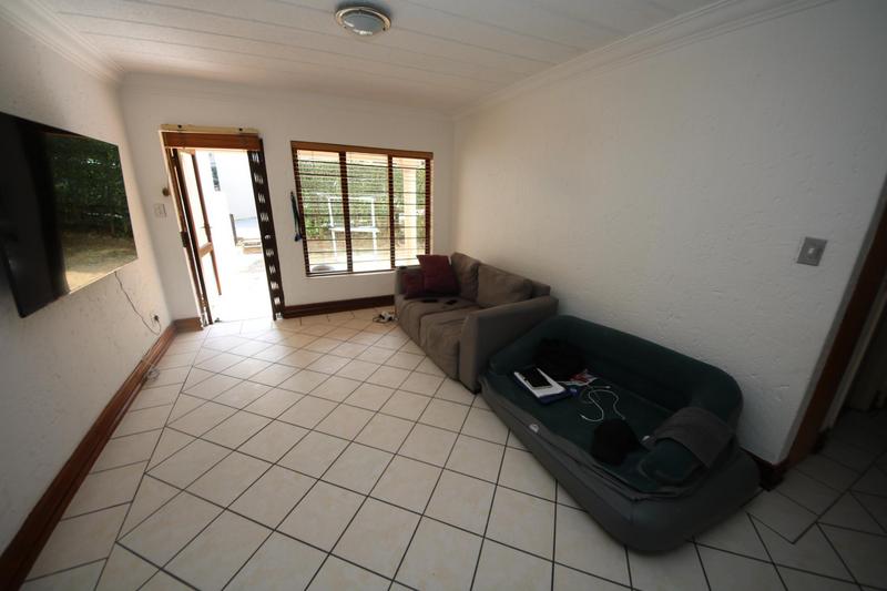 To Let 2 Bedroom Property for Rent in Bryanston Gauteng