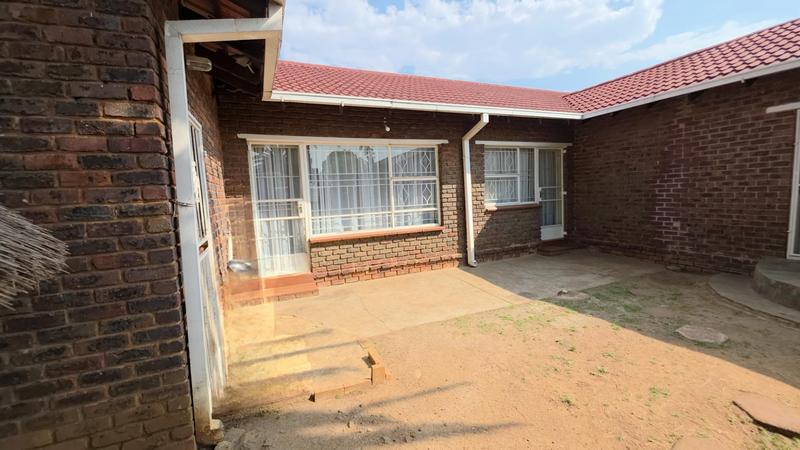 3 Bedroom Property for Sale in Elspark Gauteng