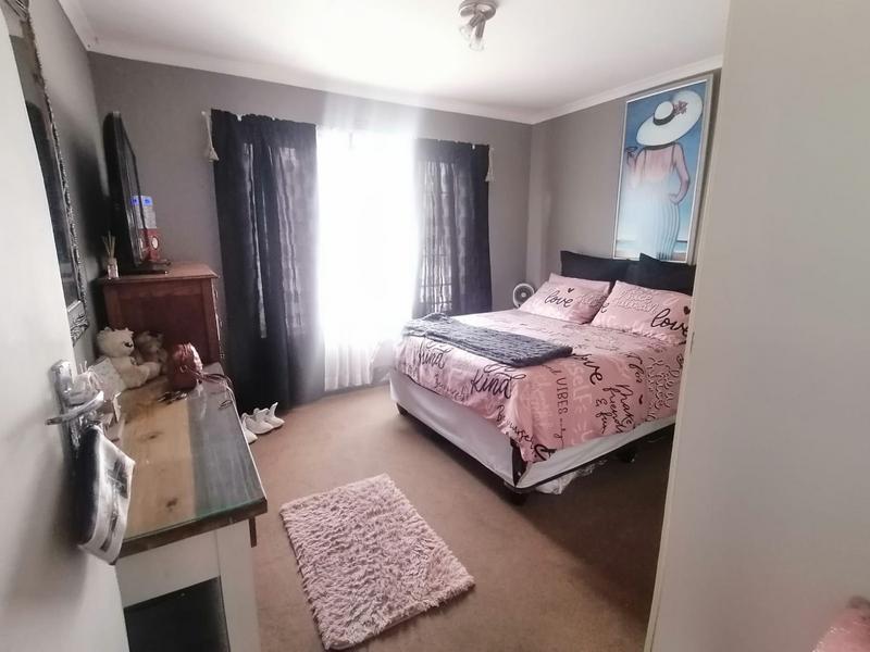 2 Bedroom Property for Sale in Minnebron Gauteng