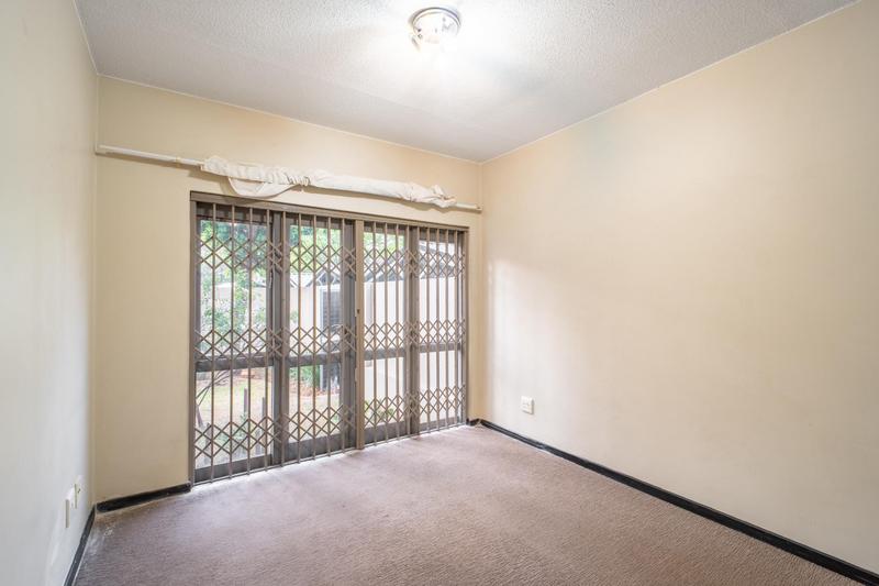 1 Bedroom Property for Sale in Bryanston Gauteng