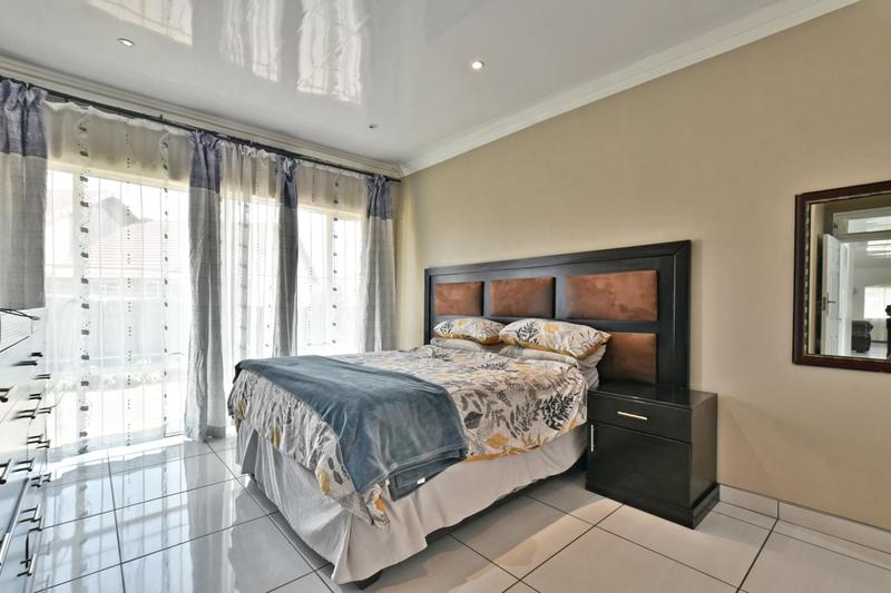 3 Bedroom Property for Sale in Glenanda Gauteng