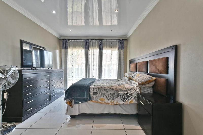 3 Bedroom Property for Sale in Glenanda Gauteng