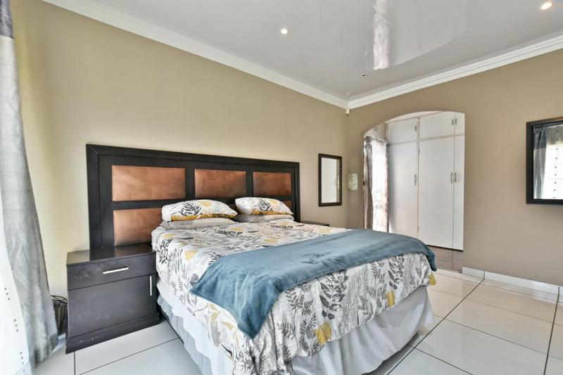 3 Bedroom Property for Sale in Glenanda Gauteng