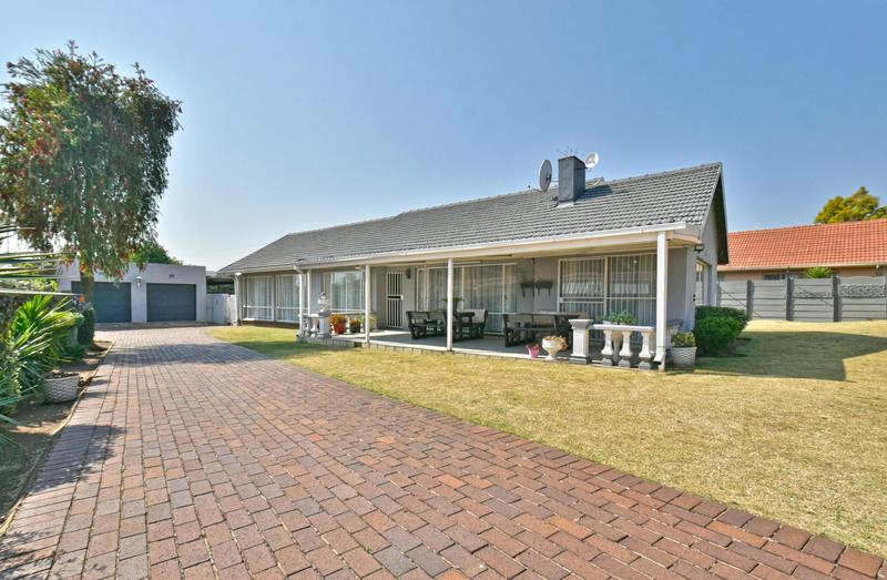 3 Bedroom Property for Sale in Glenanda Gauteng
