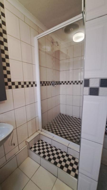 To Let 2 Bedroom Property for Rent in Alan Manor Gauteng