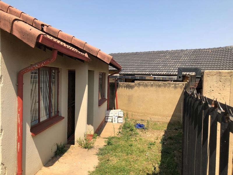 2 Bedroom Property for Sale in Naturena Gauteng