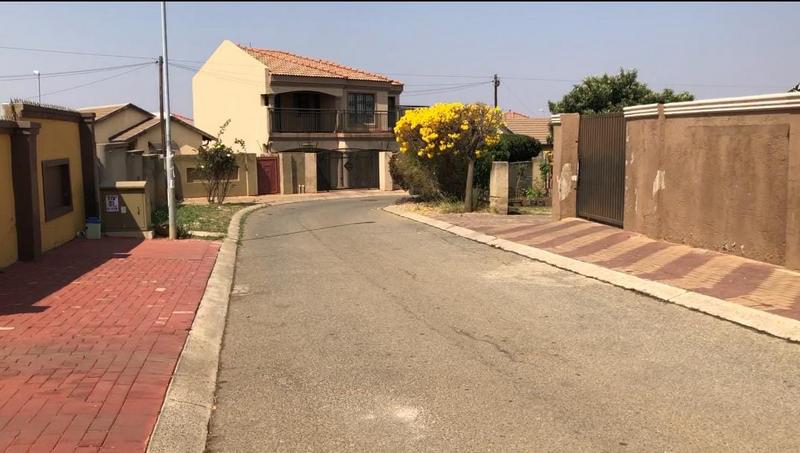 2 Bedroom Property for Sale in Naturena Gauteng