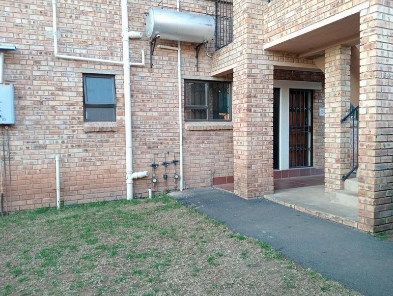 2 Bedroom Property for Sale in Princess A H Gauteng