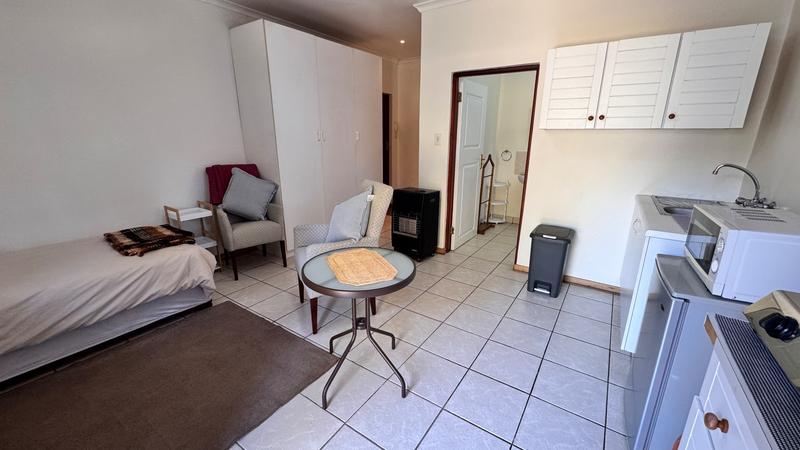 To Let 1 Bedroom Property for Rent in Robindale Gauteng