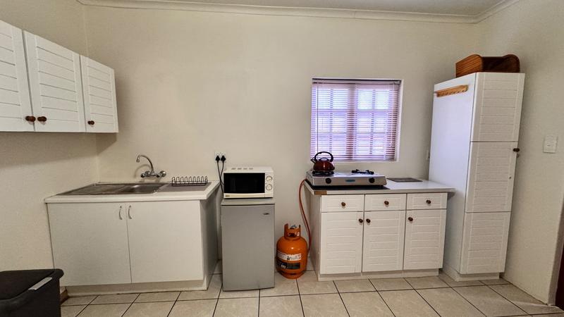 To Let 1 Bedroom Property for Rent in Robindale Gauteng