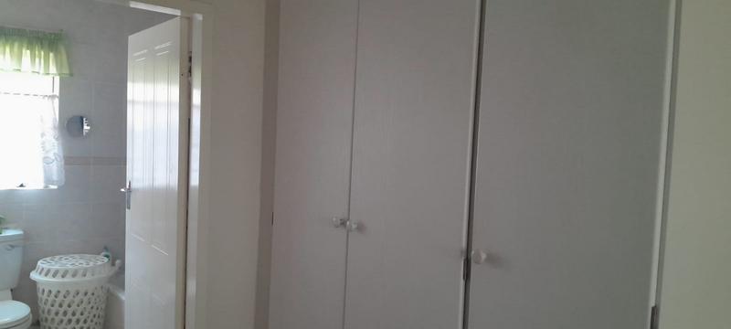 2 Bedroom Property for Sale in Magalieskruin Gauteng