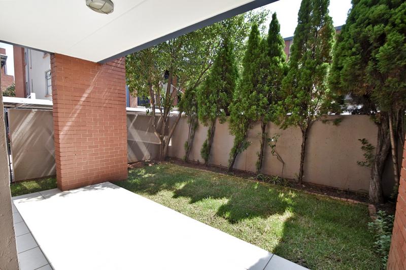 To Let 2 Bedroom Property for Rent in Morningside Gauteng
