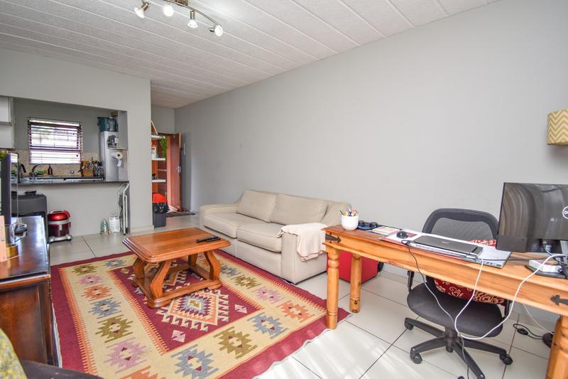 1 Bedroom Property for Sale in Sunninghill Gauteng