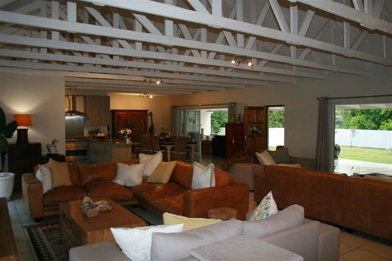 To Let 4 Bedroom Property for Rent in Bryanston Gauteng