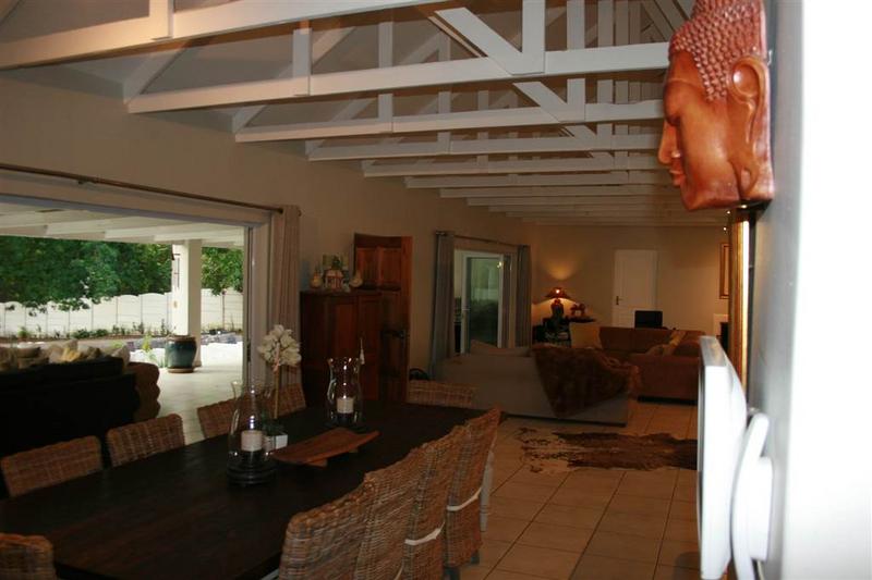 To Let 4 Bedroom Property for Rent in Bryanston Gauteng