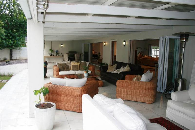 To Let 4 Bedroom Property for Rent in Bryanston Gauteng
