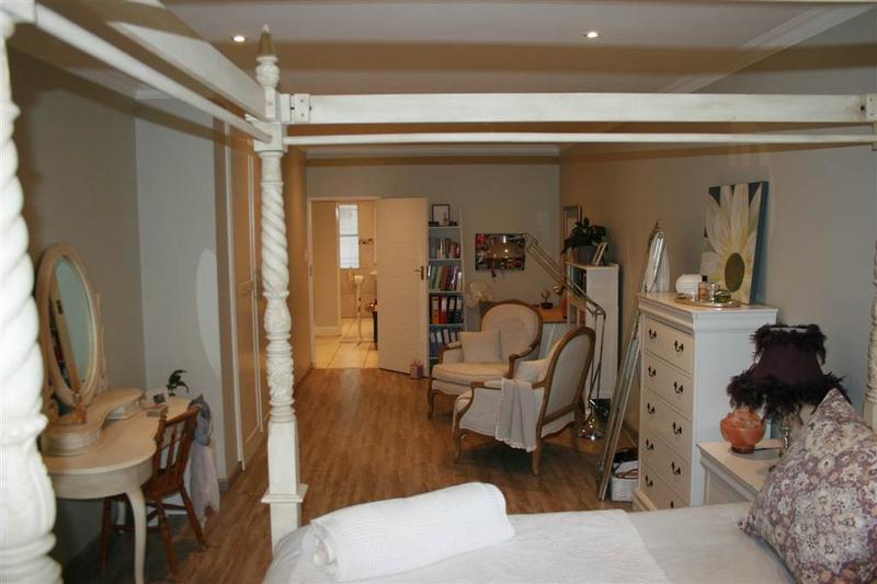 To Let 4 Bedroom Property for Rent in Bryanston Gauteng