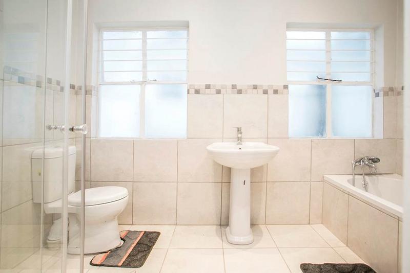 To Let 4 Bedroom Property for Rent in Bryanston Gauteng