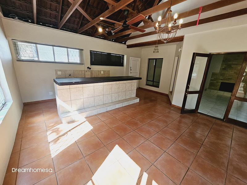 To Let 5 Bedroom Property for Rent in Parkmore Gauteng