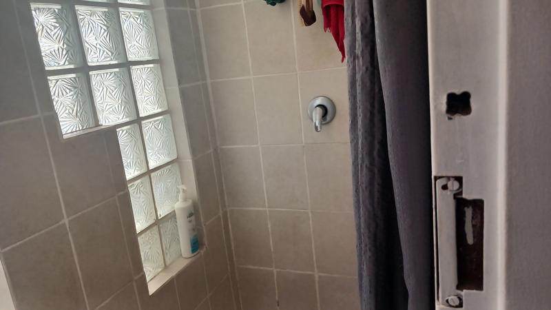 7 Bedroom Property for Sale in Clayville Gauteng