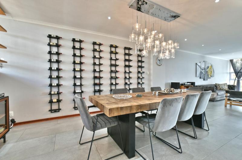 2 Bedroom Property for Sale in Dunkeld West Gauteng