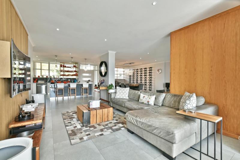 2 Bedroom Property for Sale in Dunkeld West Gauteng