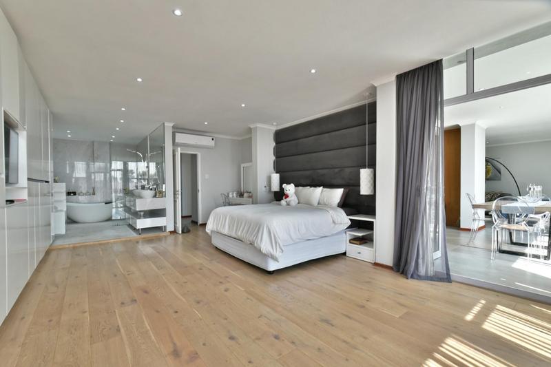 2 Bedroom Property for Sale in Dunkeld West Gauteng