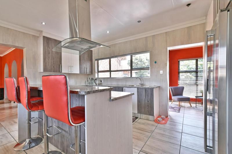 4 Bedroom Property for Sale in Glenvista Gauteng
