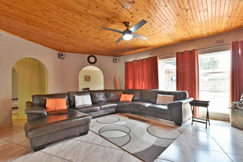 4 Bedroom Property for Sale in Glenvista Gauteng
