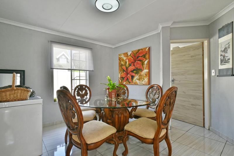 3 Bedroom Property for Sale in Sonneglans Gauteng