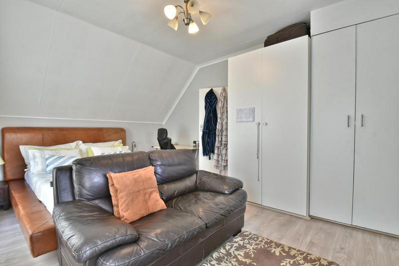 3 Bedroom Property for Sale in Sonneglans Gauteng
