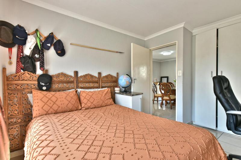 3 Bedroom Property for Sale in Sonneglans Gauteng