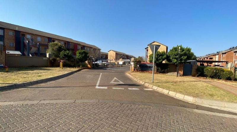 To Let 2 Bedroom Property for Rent in Stone Ridge Gauteng