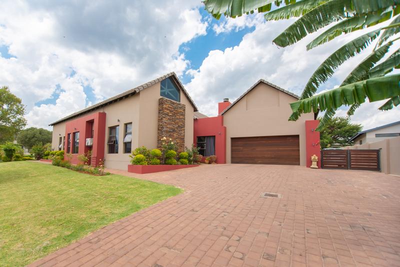 3 Bedroom Property for Sale in Copperleaf Estate Gauteng