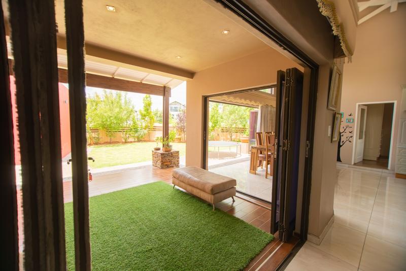 3 Bedroom Property for Sale in Copperleaf Estate Gauteng