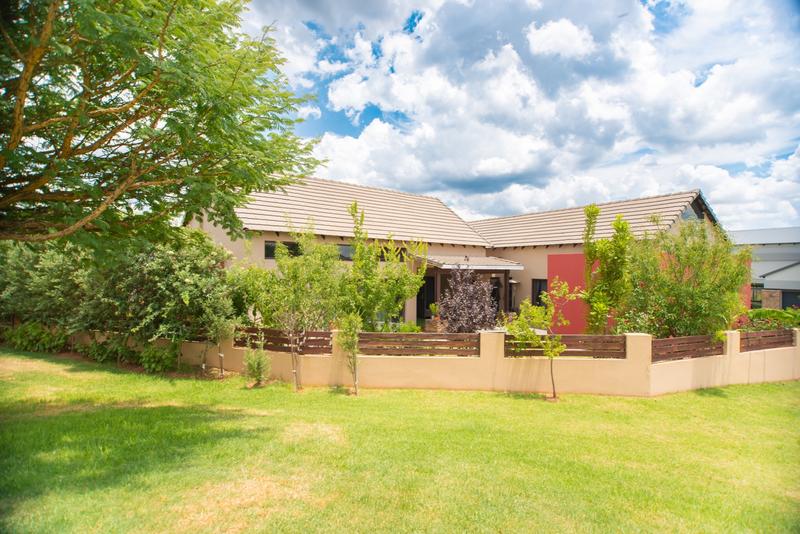 3 Bedroom Property for Sale in Copperleaf Estate Gauteng