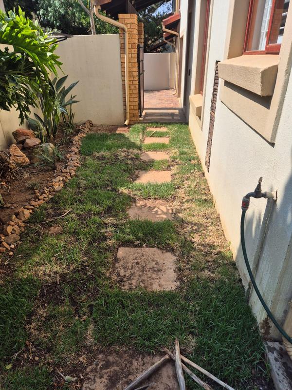 To Let 3 Bedroom Property for Rent in Ruimsig Gauteng
