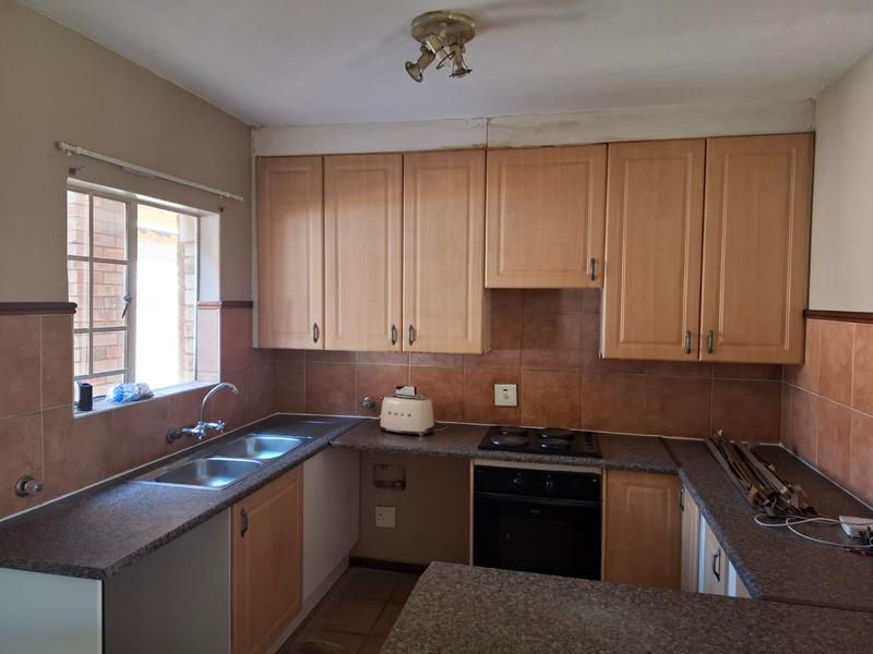 To Let 2 Bedroom Property for Rent in Mooikloof Ridge Gauteng