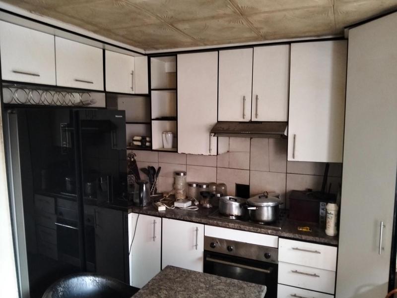 6 Bedroom Property for Sale in Tembisa Gauteng